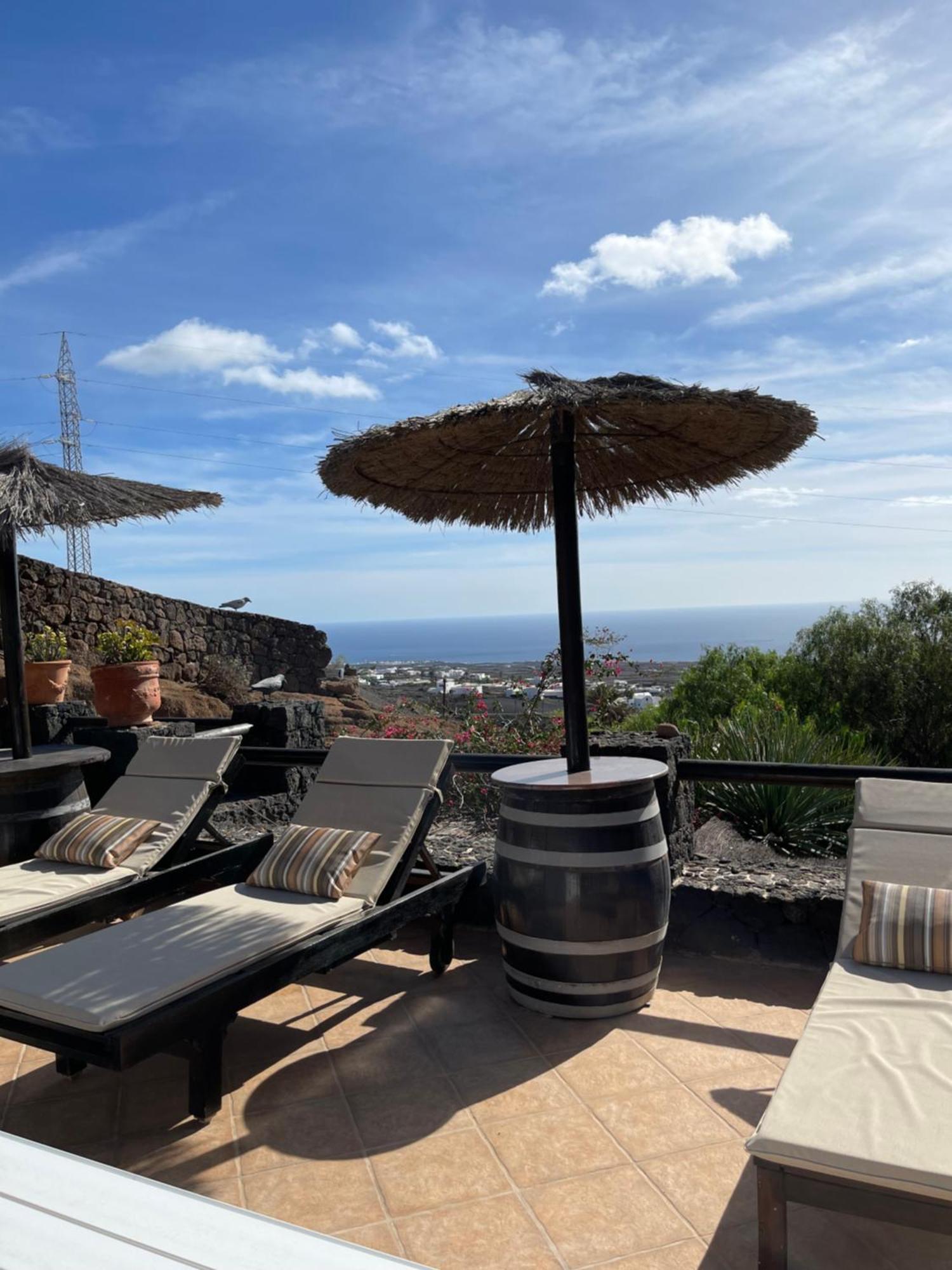 Castillo Lanzarote Winni - Luxury - Pet Friendly With Heated Pool Holiday home *